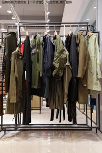 紫色動(dòng)物圖案中老年服裝市場 批發(fā)商機(jī)與消費(fèi)新趨勢